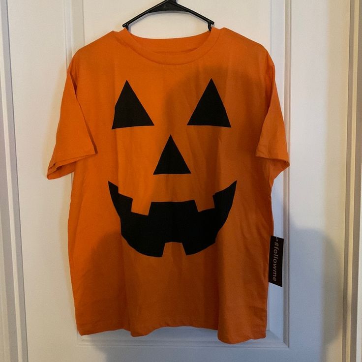 Women A Size Xl Brand New Never Worn Pumpkin T Shirt, Casual Orange Tops For Halloween, Orange Short Sleeve T-shirt For Fall, Pumpkin Tshirt, Pocket Tee Shirts, Teal Top, Shirts For Teens, Orange Shirt, Pumpkin Shirt