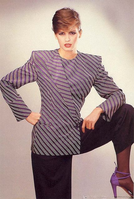 Armani Gia Vogue April 1980 Vintage Fashion 1980s, Gia Carangi, Fashion 1980s, 90s Fashion Women, Fashion 80s, 80s And 90s Fashion, Power Dressing, Armani Prive, Power Suit