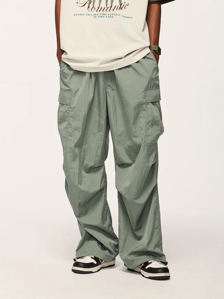 Elevate your streetwear with our Jet Cargo Pant. Vintage-inspired design, made from polyester and nylon, featuring midweight fabric and drawstring closure. SPECIFICATIONS Material: Polyester, Nylon Thickness: Midweight Waist Type: Mid Decoration: Pockets Closure Type: Drawstring Fabric Type: Broadcloth Pant Trends, Womens Cami, Oversized Style, Women Cargos, Joggers Womens, Cargo Pant, Cardigan Sweaters For Women, Cargo Jeans, Womens Sweatpants