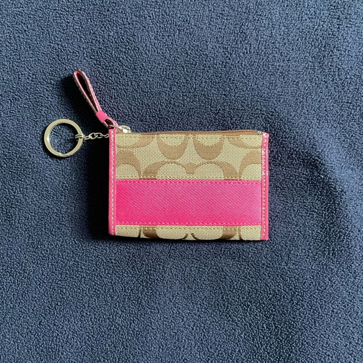 Authentic Brand New, Never Used Coach Signature Id/Card Keychain Pouch. Item Has No Signs Of Wear, Stain, Scratches, Etc. Item Comes From Smoke/Pet Free Home. Coach Coin Purse With Zipper For Everyday Use, Coach Rectangular Coin Purse For Everyday Use, Coach Coin Purse For Daily Use, Coach Beige Coin Purse For Daily Use, Beige Coach Coin Purse, Daily Use Beige Coach Coin Purse, Coach Coin Purse With Removable Pouch, Coach Zipper Pouch Coin Purse For Travel, Coach Coin Purse With Removable Pouch For Daily Use