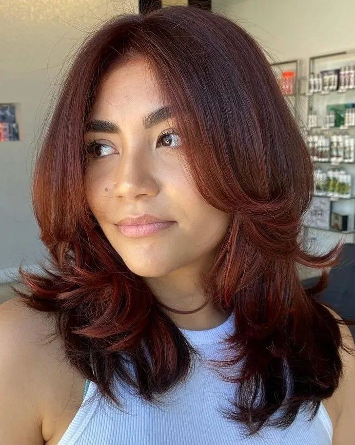 Women With Bob Hair, Thick Bob Haircut, Mid Haircuts, Angled Hair, Haircut Inspo, Shoulder Length Hair Cuts, Haircuts Straight Hair, Brown Blonde Hair, Mid Length Hair