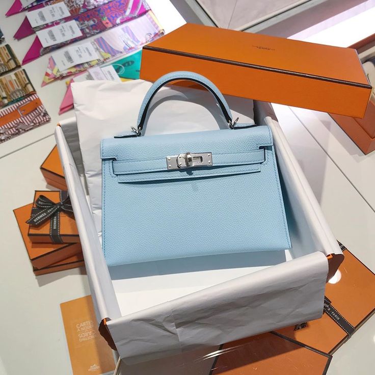 Hermes Bag Outfit, Hermes Bags Kelly, Hermes Bags Birkin, Luxury Purchases, Blue Birkin, Bags Birkin, Kelly Hermes, Mini Kelly, Clare Vivier