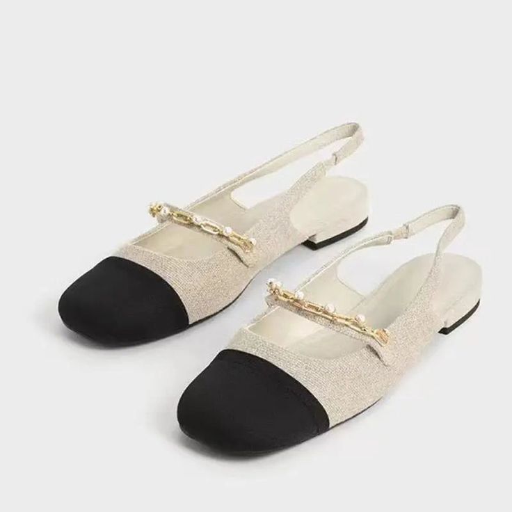 Discover timeless elegance with our Black Flat Ladies Shoes - the perfect blend of style and comfort for every occasion. Shop now for the ultimate in chic footwear. Elegant Black Ballet Flats With Textured Sole, Elegant Low Heel Flats With Metal Feet, Casual Summer Evening Ballet Flats, Casual Evening Ballet Flats For Summer, Casual Ballet Flats For Summer Evenings, Casual Spring Flats With Metal Feet, Casual Low Heel Ballet Flats For Party, Office Flats With Metal Feet, Elegant Ballet Flats With Textured Sole