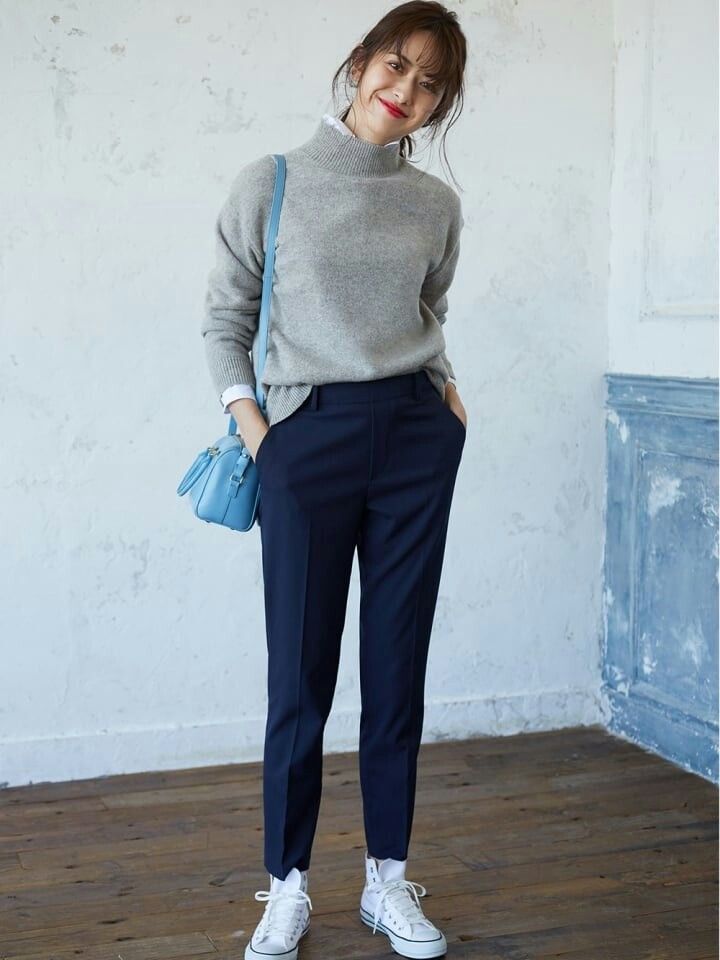 Uniqlo Women Outfit Summer, Uniqlo Women Outfit Casual, Uniqlo Lookbook, Uniqlo Women Outfit, Uniqlo Outfit, Uniqlo Style, Work Outfits Frauen, Yeezy Outfit, Business Casual Outfits For Women