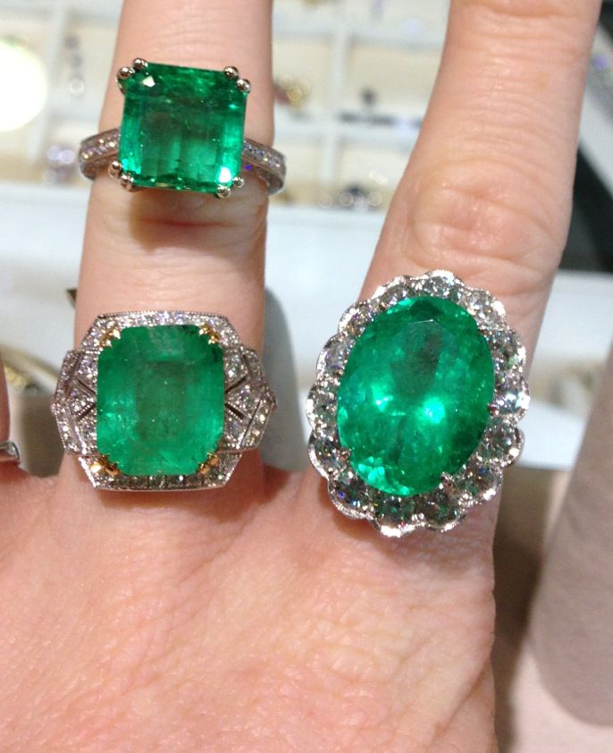 The Bling Ring, Emerald Birthstone, Emerald Rings, Sapphire Solitaire, Ruby Pendant, Ring Art Deco, Shiny Things, Bling Rings, Emerald Jewelry