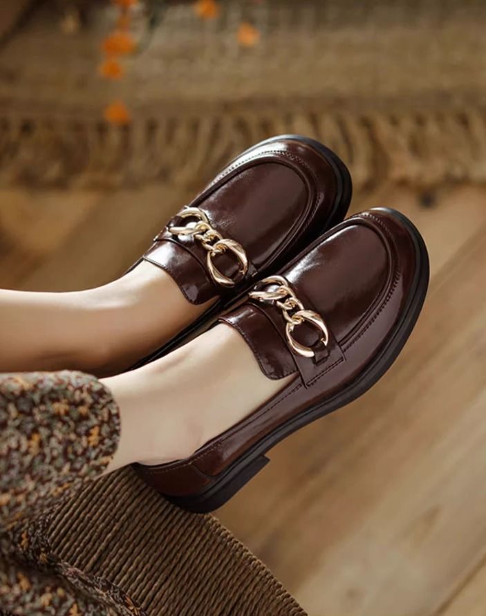 Brown Faux Leather Chained Loafers | Jennie - BlackPink - Fashion Chingu Elegant Platform Loafers For Party, Trendy Loafers With Metal Feet For Work, Trendy Office Loafers With Chain Strap, Trendy Formal Platform Loafers With Metal Feet, Chain Strap Loafers With Round Toe For Work, Chic Office Loafers With Chain Strap, Elegant Loafers With Chain Strap And Round Toe, Princess Heels, Black Lace Boots