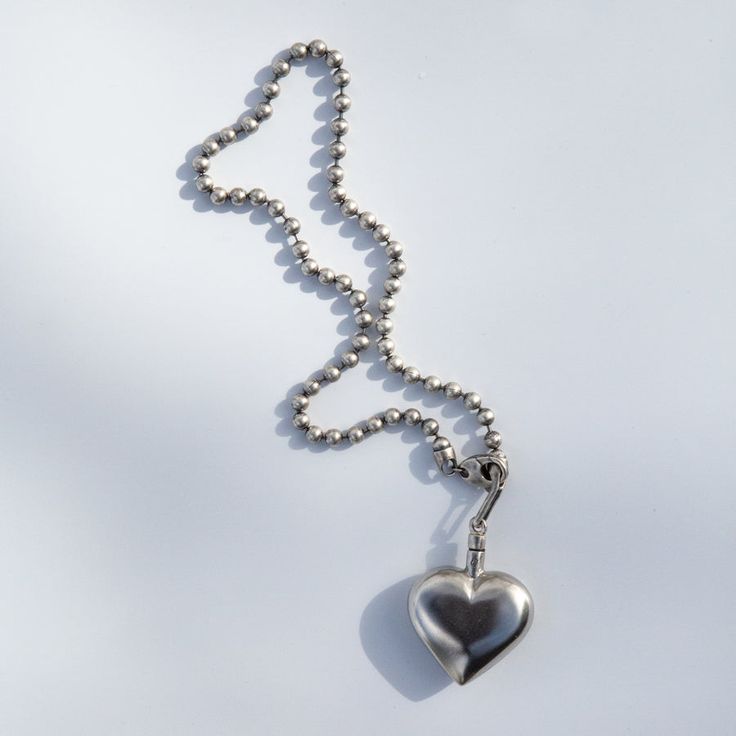 Valentine's Day Gift Ball Chain Necklace, Silver Heart Pendant Necklace With Silver Chain, Silver Necklace With Ball Chain As Gift, Silver Ball Chain Necklace As A Gift, Silver Heart Jewelry With Ball Chain, Silver Necklace With Ball Chain For Gift, Silver Heart-shaped Ball Chain Jewelry, Heart Shaped Ball Chain Necklace For Gift, Heart-shaped Ball Chain Necklace Gift