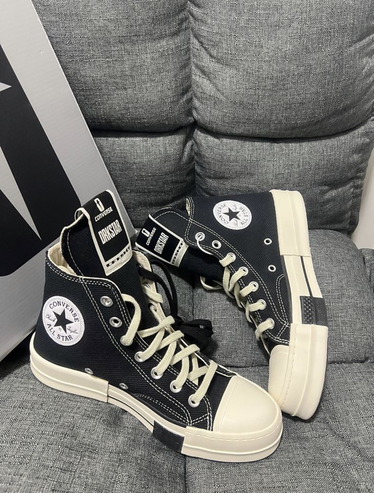 #rickowens #converse Rick Converse, Tenis Streetwear, Rick Owens X Converse, Rick Owens Converse, Rick Owens Shoes, Trendy Shoes Sneakers, Pretty Shoes Sneakers, Converse Style, Best Mens Fashion