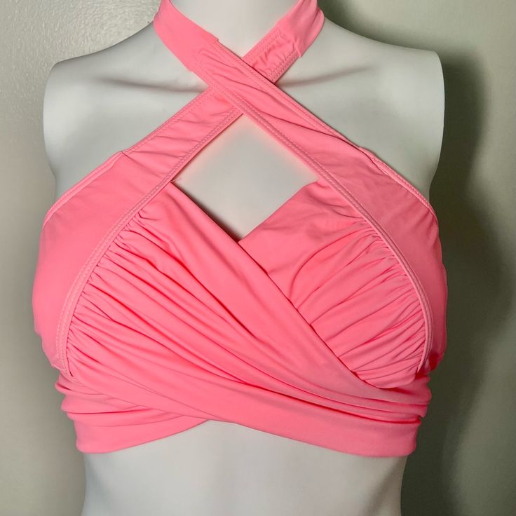 Get Ready To Hit The Beach In Style With This Nwt Women's Bikini Swimsuit Top In Size Medium. This Solid Orange Top Features Adjustable Straps And Is Made Of A Comfortable Combination Of Nylon And Spandex Materials. Perfect For Any Beach Or Pool Day, This Bikini Top Is Designed With A Beach Theme In Mind. It Also Includes Features Such As Lining, Ensuring Comfort And Support. Whether You're Lounging By The Pool Or Taking A Dip In The Ocean, This Top Is Sure To Keep You Looking And Feeling Great. Crisscross Swimwear With Built-in Bra For Beach, Stretch Lined Halter Top For Beach, Summer Vacation Crisscross Halter Top, Fitted Lined Body Halter Top For Poolside, Fitted Lined Halter Top For Poolside, Fitted Halter Top With Crisscross Straps For Vacation, Beachwear Crisscross Tankini For The Beach, Summer Beach Halter Top With Crisscross Design, Pink Crisscross Swimwear For Summer