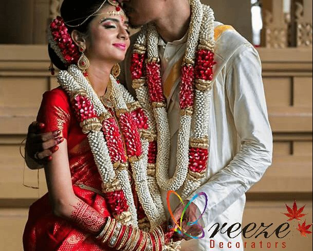 Garland - South Indian Wedding Maalai, White And Red Garland Wedding Indian, Wedding Garland For Red Saree, Muhurtham Garland South Indian, Wedding Maalai For Red Saree, Reception Garlands For Bride And Groom, Muhurtham Malai Design, Garland For Red Saree, Red Garland Indian Wedding