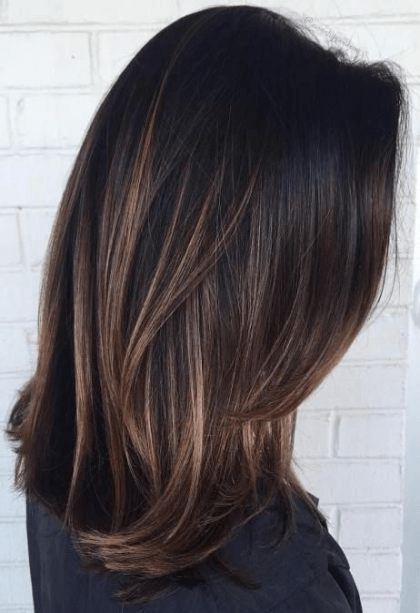 Balayage Straight, Chocolate Brown Hair Color, Brunette Balayage, Caramel Highlights, Trendy Hair Color, Hair Color Highlights, Balayage Brunette, Short Hairstyle, Hair Color Balayage