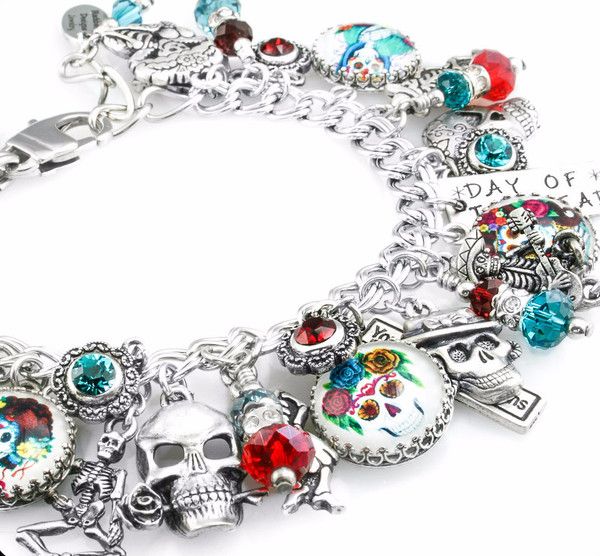 day of the dead charm bracelet Skull Jewelry Women, Sugar Skull Jewelry, Skull Accessories, Nail Style, Ideas Nails, Skull Bracelet, Skull Jewelry, Best Jewelry Stores, Unique Jewelry Designs