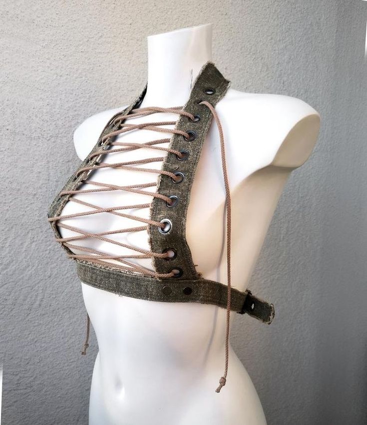 Wasteland Fashion, Apocalyptic Wasteland, Dream Warriors, Dystopian Fashion, Apocalyptic Fashion, Body Harness, Leather Corset, Cool Ideas, Miss Dior