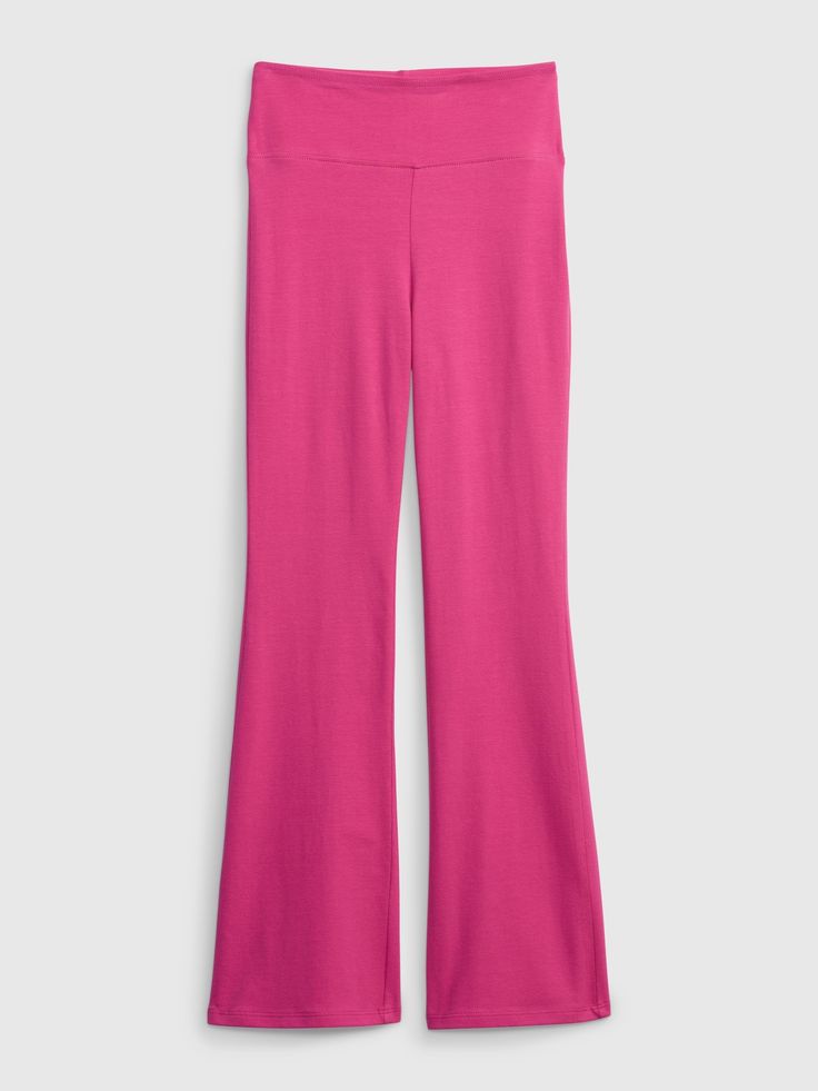 Made with 96% organically grown cotton.  Organic cotton is better for people and the environment because it's grown without the use of harmful synthetic pesticides and fertilizers.  Soft, stretch knit flare leggings.  Elasticized waist.  Certain styles have allover prints.  #445082 Easy, pull-on waist.  Slim through the hip and thigh.  Flares at the ankle. Spring Flare Yoga Pants For Loungewear, Casual Flare Leggings, Pink Tight Fit Bottoms For Fall, Pink Tight Bottoms For Fall, Tight Pink Bottoms For Fall, Gap Stretch Bottoms For Fall, Stretch Bottoms By Gap For Fall, Trendy Gap Wide Leg Bottoms, Spring Casual Flare Yoga Pants