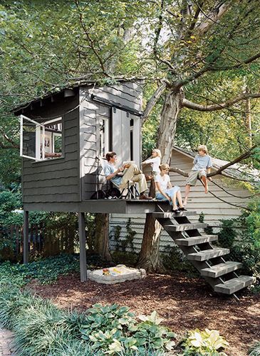 kids are playing in the tree house