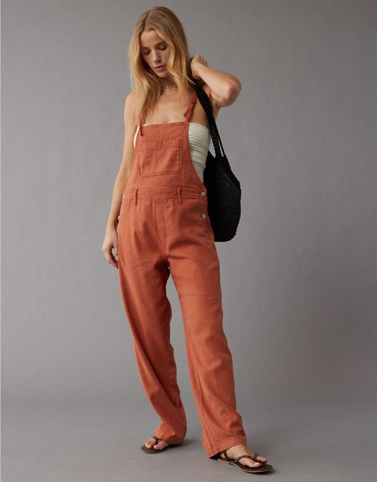 Pottery Overalls, 100% Cotton Clothing Women, Linen Overalls Outfit, Modest Mom, Granola Aesthetic, Womens Overalls, Texas Summer, Linen Overalls, Crochet Tank Tops