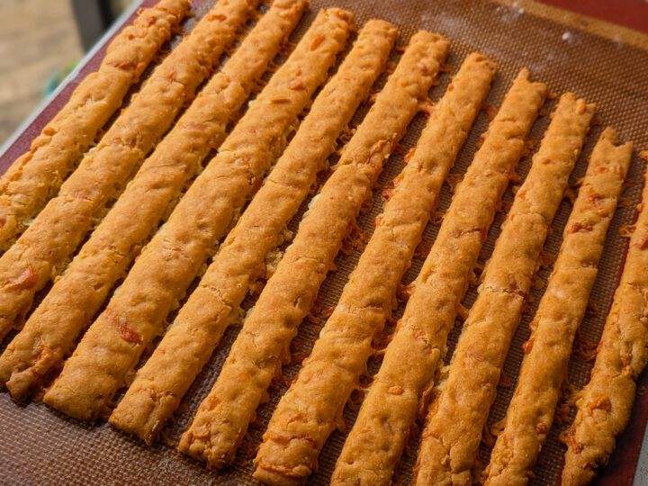 30 Minute Gluten Free Cheese Straws Gluten Free Cheese Straws, Gluten Free Cheese Sticks, Curried Parsnip Soup, Baked Halloumi, Cheese Straws Recipe, Beef Tagine, Beef Stew With Dumplings, Butternut Squash Stew, Mushroom Pasta Sauce