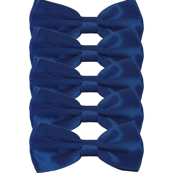 Smooth textured bow ties sets for weddings and other special events Available in sets (size) of 3 or 5 in four shades of blue (royal blue, baby blue, navy blue and turquoise blue) Bow Tie measures 2.5 inches wide by 4.9 inches long Will fit most neck sizes. Perfect for young boys, teens and men. Will fit necks 12 inches to 19 inches comfortably For matching young boys ties, see this listing Materials: Polyester woven silk that gives a nice smooth feel Royal Blue Bow Tie, Blue Bow Tie, Boys Ties, Wedding Groomsmen, Paisley Tie, Pre Tied Bow Tie, Bow Tie Wedding, Bow Tie Set, Cufflink Set