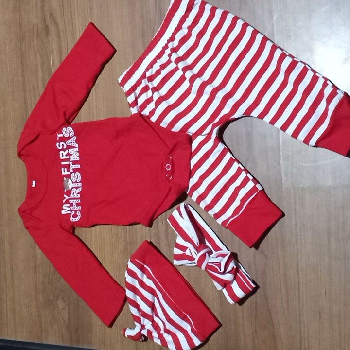 Nwot My First Christmas 4 Piece Onesie Outfit W/Hat & Headband 100% Cotton New Without Tag Same Day Next Day Shipping Smoke Free Pet Free Home Size 0-3 Mts Onesie Outfit, Hat Headband, Girls Tunics, My First Christmas, Baby Bundles, Red Baby, Romper Outfit, Kids Set, Easter Outfit