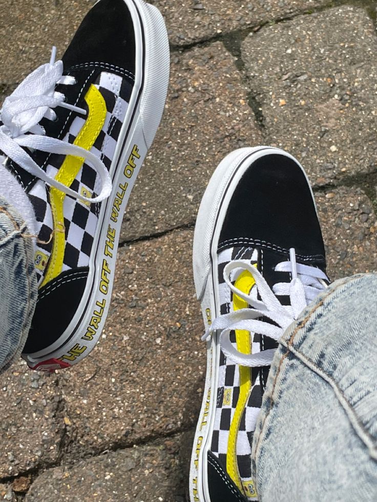 Vans Spongebob, Pumped Up Kicks, Old Skool, Vans Old Skool, Vans Old Skool Sneaker, Vans Shoes, Diy Shoes, Vans Sneaker, Pumps