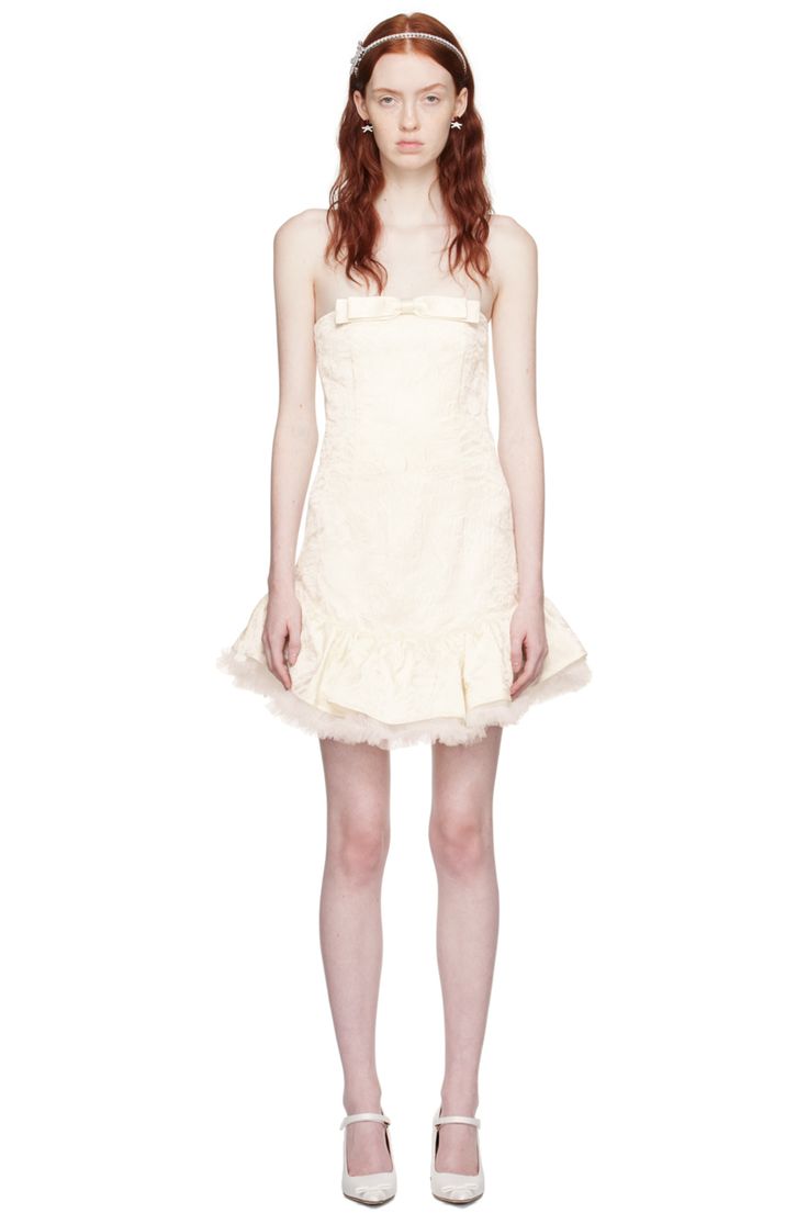 Off-White Strapless Minidress by SHUSHU/TONG on Sale Nana Clothes, Shushu Tong, Satin Dress, Satin Dresses, Wool Blend, On Sale, Off White, Satin, Mini Dress