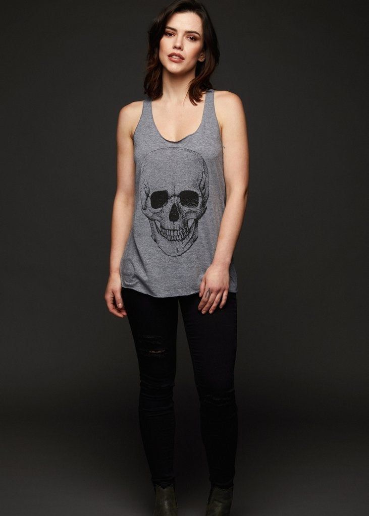 The rock 'n' roll attitude of this tee will have you ready to hit the road in style! Versatile, edgy and comfy, that's the spirit behind this rad tank top! The heather grey top features a beautiful skull design in the front. It is is fabricated from soft 50% polyester, 25% cotton and 25% rayon, has a comfortable loose fit cut and a racerback cut back. Available in sizes S, M, L and XL. Embrace your inner bad girl and edgy style with this top!! Measurements SIZE CHART TOPS XS S M L XL XXL BUST (i Rock Costume, Mermaid Sequin Dress, Punk Rock Style, Skull Rock, Shaggy Jacket, Rocker Outfit, Black Lace Choker, Black Moto Jacket, Elegant Jacket