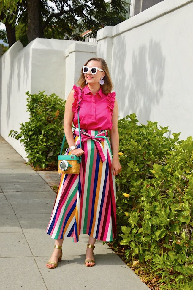 Hello Katie Girl: Rainbow Skirt Outfit Ideas Skirt, Outfits Skirts, Outfits Skirt, Skirt Outfit Ideas, Skirts Outfits, New Look Fashion, Rainbow Skirt, Casual Chic Summer, Shorts Skirt