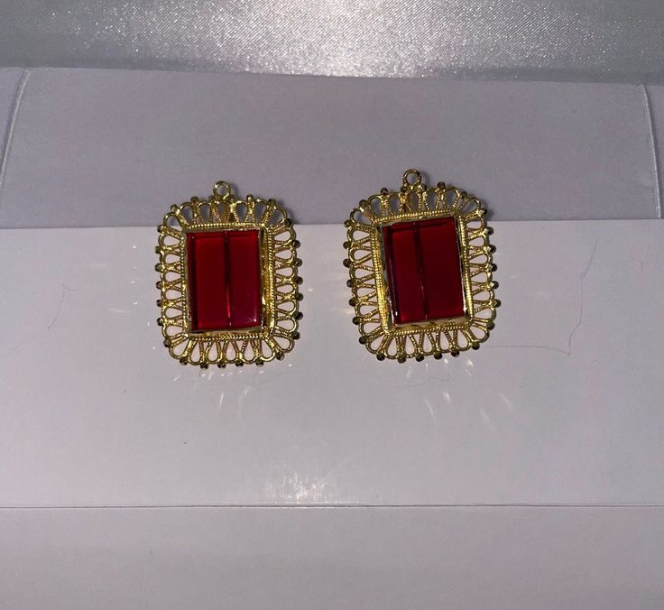 Stone weighs 5g There is 9.1g of 22ct asian gold Video of item available upon request. 13.1g total for both earrings. Brand new in perfect condition. Will be packaged in a brand new box. Have a look at the rest of my page to see other items that can match. Gold Ruby Earrings For Formal Occasions, 22k Gold Bridal Earrings For Gift, Formal Gold Ruby Earrings, Gold Ruby Bridal Earrings For Formal Occasions, Red 22k Gold Earrings For Wedding, Red 22k Gold Wedding Earrings, Traditional Gold Plated Clip-on Earrings Gift, Red 22k Gold Earrings For Gift, Traditional Red Clip-on Earrings