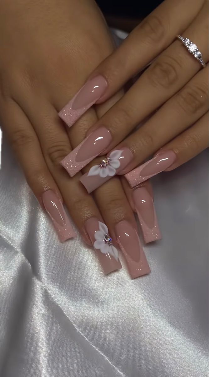 Nail Art For Short Nails, Art For Short Nails, Latina Nails, Nail Art Inspo, Nails Collection, Acrylic Toe Nails, Weak Nails, Nail Art Tips, Summer Nail Art