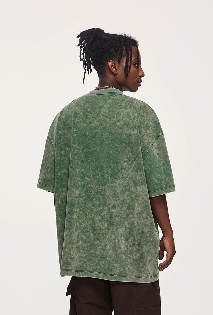 Available in multiple colors Oversized t-shirt Short sleeve 100% Cotton Imported Ships FREE Size chart in cm Size Bust Sleeve length Shoulder width Front length M 120 24 59 76 L 124 24.5 61 78 CL 128 25 63 80 Oversized Green T-shirt With Graphic Print, Baggy Cotton Short Sleeve Tops, Boxy Fit Drop Shoulder T-shirt, Oversized Short Sleeve Casual T-shirt, Green Oversized Crew Neck Top, Oversized Green Crew Neck Top, Oversized Green Graphic Tee Shirt, Green Oversized Short Sleeve Tops, Oversized Green Short Sleeve Top