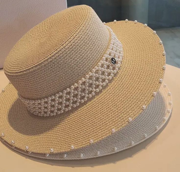 Color: Beige Material: 70% Papyrus & 30% PP One size fits most (hat size 7 1/8) Elsa Braid, Fedora Fashion, Straw Beach Hat, Straw Hat Beach, Beach Hat, Hat Sizes, Hat Fashion, Fedora, Leather Straps