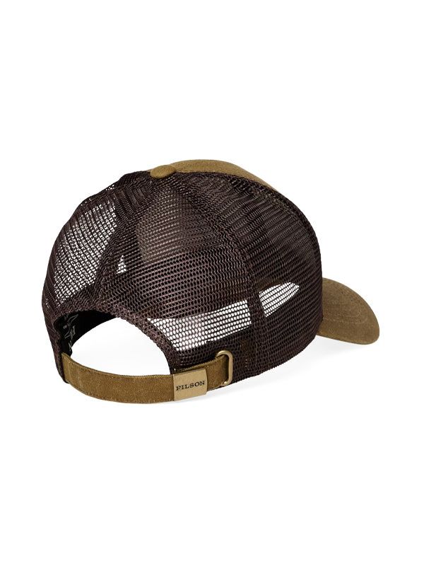 Mighty fine ✨ Filson's Logger Mesh Cap is ideal for keeping your face shaded and your head cool. Made with midweight 100% cotton denim and breathable polyester mesh, it’ll keep you comfortable no matter how hot it gets. Features a classic embroidered Filson logo patch. Finished with a snap-adjustable plastic back strap. ✦ Midweight 100% cotton denim front panels✦ Polyester mesh side and back panels✦ Precurved bill✦ Snap-adjustable plastic back strap✦ Embroidered Filson logo patch Accessorize Bags, Book Clothes, Mesh Cap, Dark Tan, Brass Buckle, Winter Accessories, Men's Grooming, Back Strap, Your Head