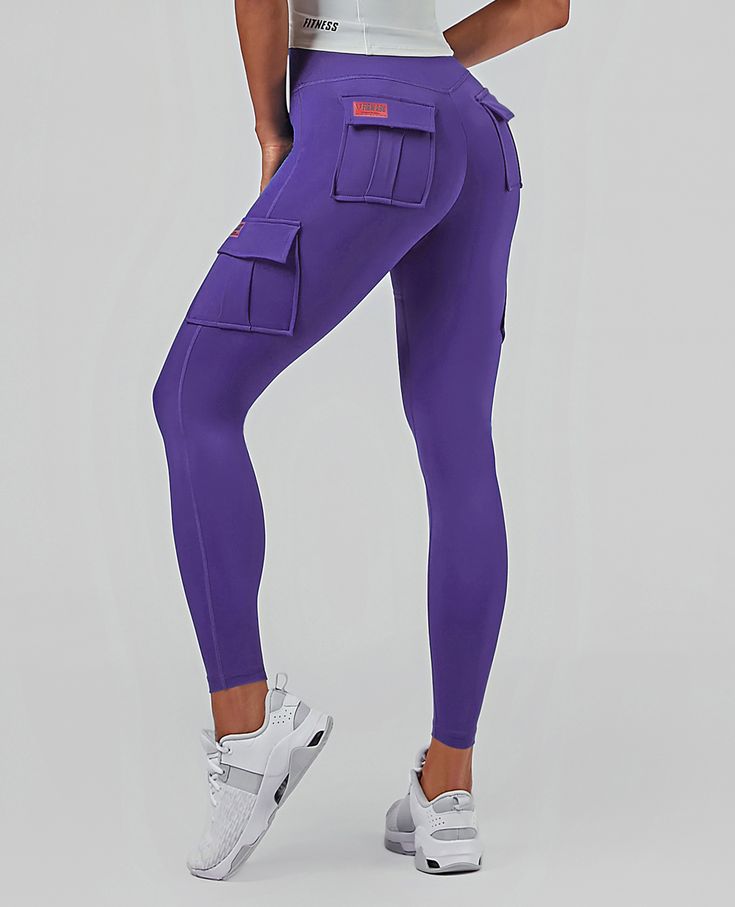 Cargo Fitness Leggings - Black Sporty High-stretch Bottoms With Pockets, Stretch Sports Cargo Pants, High Stretch Functional Bottoms With Side Pockets, Functional High Stretch Bottoms With Side Pockets, Sporty Stretch Cargo Pants For Workout, High Stretch Sports Pants With Pockets, High Stretch Functional Pants With Pockets, Sporty Full-length Yoga Pants With Side Pockets, Functional High Stretch Pants With Pockets