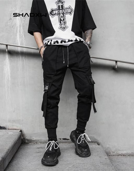 Goth cargo pants Goth Cargo Pants, Techwear Ninja, Techwear Hoodie, Techwear Cyberpunk, Techwear Pants, Techwear Outfits, Combat Pants, Dark Look, Cargo Pants Men