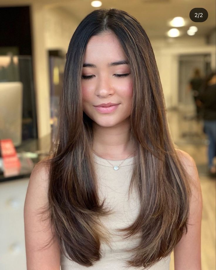 Long Soft Layers Haircut With Curtain Bangs, Long Framing Layers Long Hair, Inward Layers Haircut, Haircut Thick Long Hair, Soft Layers U Shape, Face Framing Long Hair No Layers, Long Layered Haircuts For Thick Hair Asian, Cute Haircut For Women, Trendy Haircuts Straight Hair