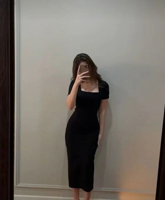 Black Evening Dress With Fitted Bodice, Knee-length, Black Knee-length Evening Dress With Fitted Bodice, Fitted Midi Dress For Prom, Fitted Lace Midi Dress For Prom, Stretch Midi Dress For Dinner, Elegant Bodycon Dresses For Prom, Chic Square Neck Maxi Dress For Prom, Evening Prom Black Bodycon Dress, Black Dress With Fitted Bodice For Prom