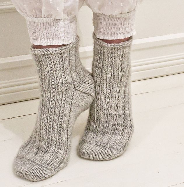 Ribbed Socks Knitting Pattern, Shortie Socks Knitting Pattern, Worsted Weight Knit Socks Pattern, Vanilla Sock Pattern Knitting, Knit Socks Pattern, Knit Worsted Weight Socks, Cable Knit Socks, Grey Socks, Knitting Paterns