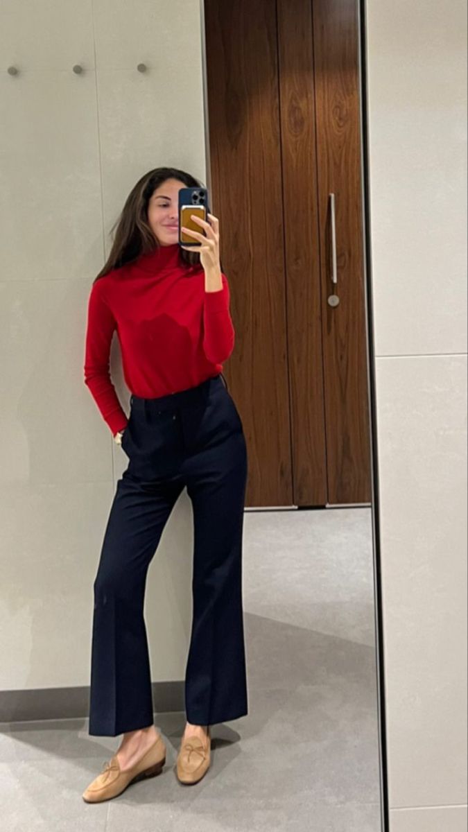 carmen montero mundt Carmen Mundt Outfit, Carmen Mundt Style, Grad Fits, Corporate Girlie, Business Fits, Corporate Girly, Office Fits, Poses Aesthetic, Lawyer Fashion