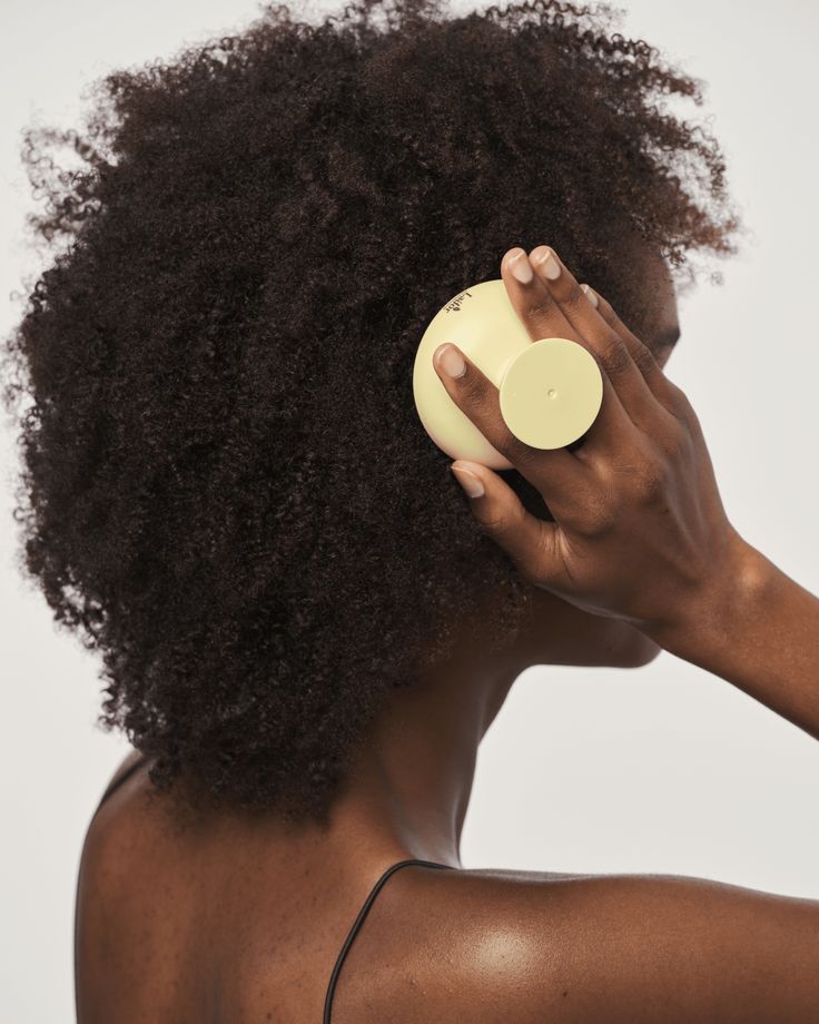 Meet the Scalp Massager Shampoo Brush: your go-to at-home scalp massager. This innovative brush enhances scalp cleansing, providing a gentle and irritation-free massage. Elevate your self-care routine with an easy and effective way to promote a healthier scalp. 0.14 lbs Hair Filler, Egyptian Hairstyles, Soko Glam, Brush Teeth, Scalp Brushing, Skin Care Guide, Scalp Massager, Shampoo Brush, Signature Fragrance