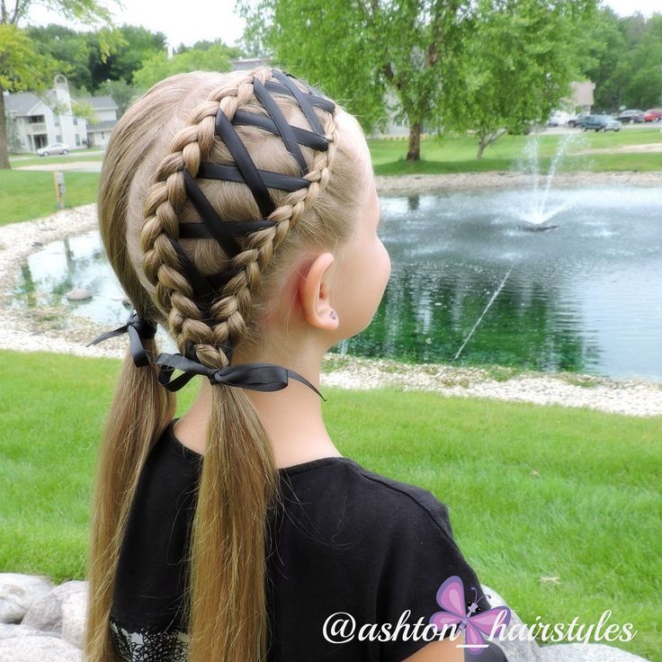 Fun Corset Pigtails Turquoise Eyeliner, Halloween Hairstyles, Gymnastics Hair, Girl Hair Dos, Wacky Hair, Cool Braid Hairstyles, Cool Braids, Funky Hairstyles, Crazy Hair Days