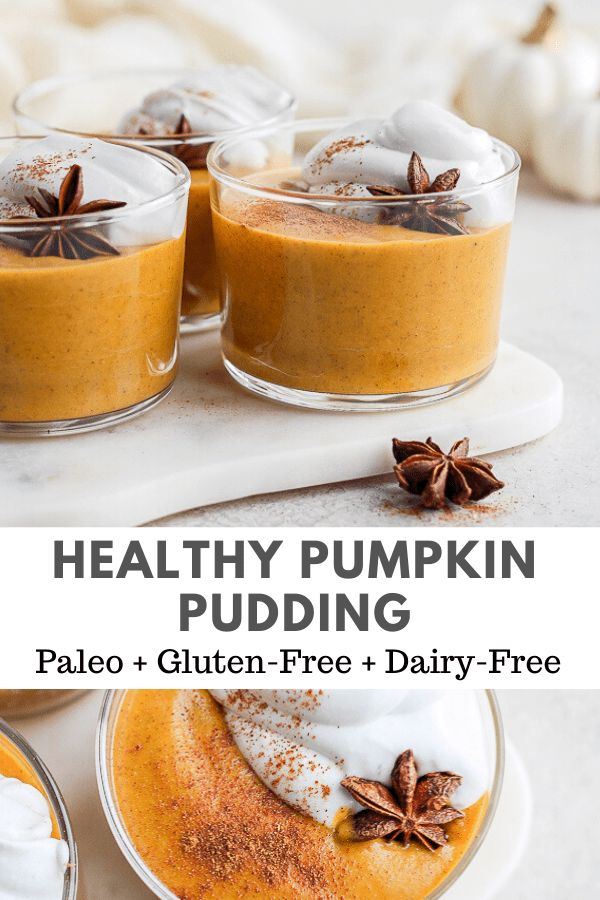 healthy pumpkin pudding in small glass dishes with cinnamon sprinkles