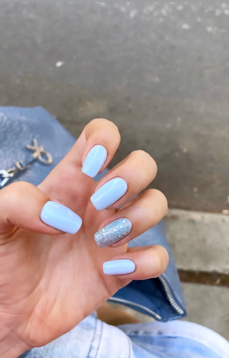 Natural sparkling simple Light Blue Nails With Sparkle, Square Baby Blue Nails, Blue Nails With Sparkles, Leah Halton Makeup, Baby Blue Nails With Glitter, Sparkle Accent Nail, One Glitter Nails, Light Blue Nail, Pastel Blue Nails