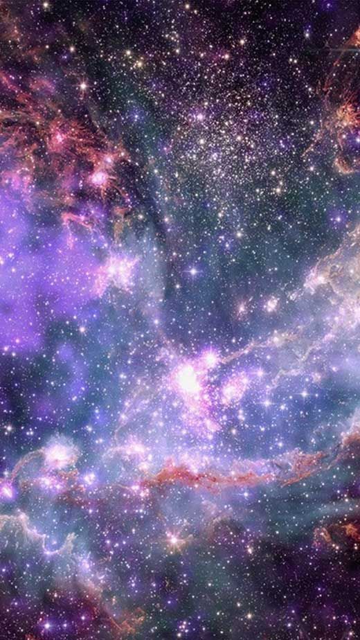 an image of some very pretty stars in the sky with purple and blue hues