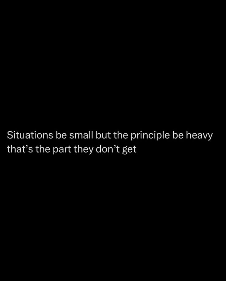 a black and white photo with the words, situations be small but the pringle be heavy that's the part they don't get