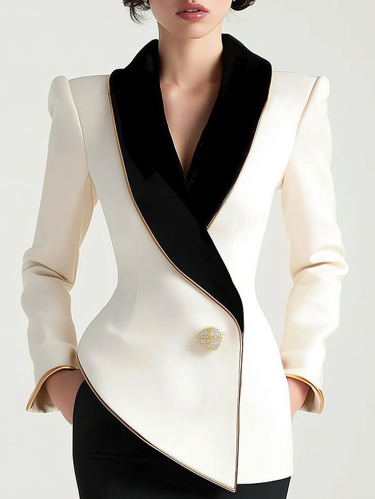 Woman Tuxedo Outfits, Blazer Ideas Women, Unique Blazer, Womens Blazer Coat, Black And White Fashion, Blazer Pattern, Business Attire Women, Cashmere Blazer, Smart Casual Wear