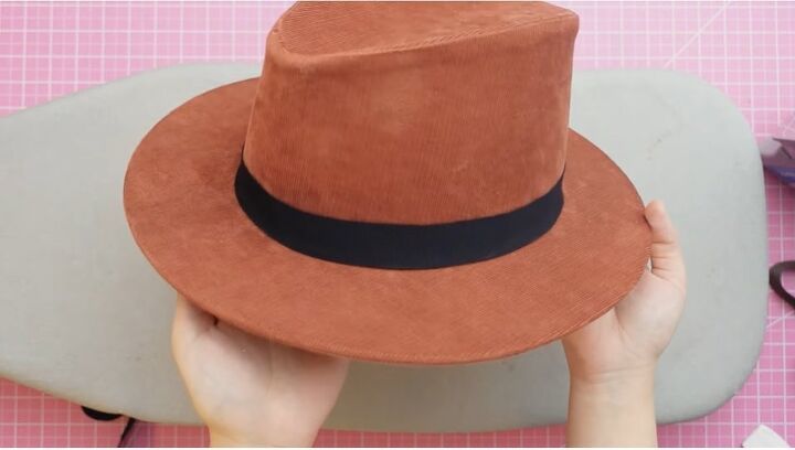 Diy Fedora Hat How To Make, Fedora Pattern, Fedora Hat Outfits, Hat Making Supplies, Fedora Hat Men, Sewing Machine Feet, Hat Patterns To Sew, Flat Hats, Felt Fedora