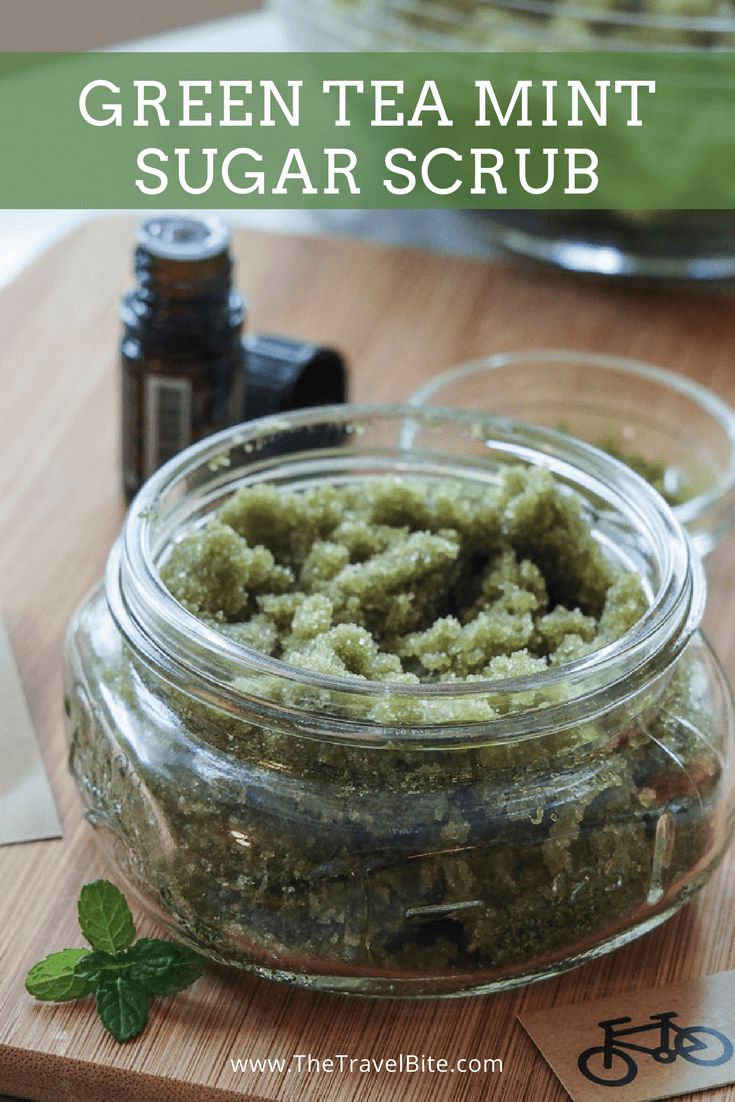 Diy Scrubs, Mint Sugar Scrub, Diy Body Scrub Recipes, Diy Sugar Scrub Recipe, Mint Sugar, Salt Scrubs, Homemade Beauty Recipes, Body Scrub Recipe, Sugar Scrub Homemade