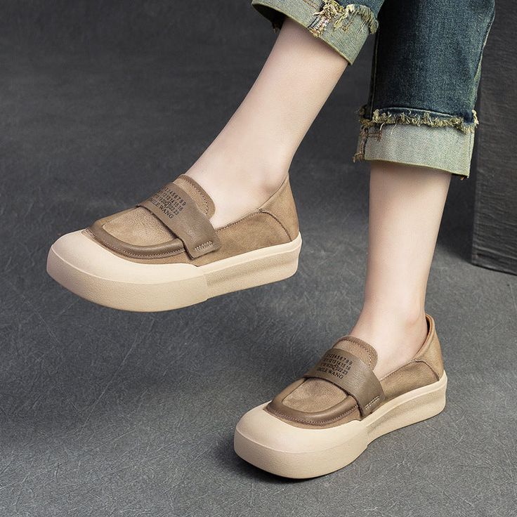 Gender: Women Type: Casual Shoes Main Materials: Cowhide Insole: Pigskin Sole: Rubber Type of Closure: Slip-on Style: Daily, Casual, Retro Season: Spring, Autumn Heel Height: Low (3.5 cm) Beige Slip-on Flats With Round Toe, Comfortable Beige Round Toe Flats, Beige Slip-on Flat Leather Shoes, Beige Slip-on Flats With Flat Bottom, Beige Slip-on Flats, Casual Platform Flats With Round Toe, Beige Leather Slip-ons With Rubber Sole, Beige Flat Bottom Slip-ons, Comfortable Beige Slip-on Leather Shoes