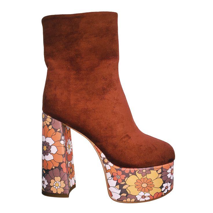 Elevate your style with the Suede Floral Platform Boots, a spin-off of the best-selling Suede Platform Heels. These boots feature a stunning '70s-inspired floral print on the platform, combining vintage charm with contemporary flair. 60s Boots, 70s Disco Outfit, 70s Theme Party, 70s Theme, Retro Glamour, 70s Disco, Disco Outfit, Nectarine, The Platform