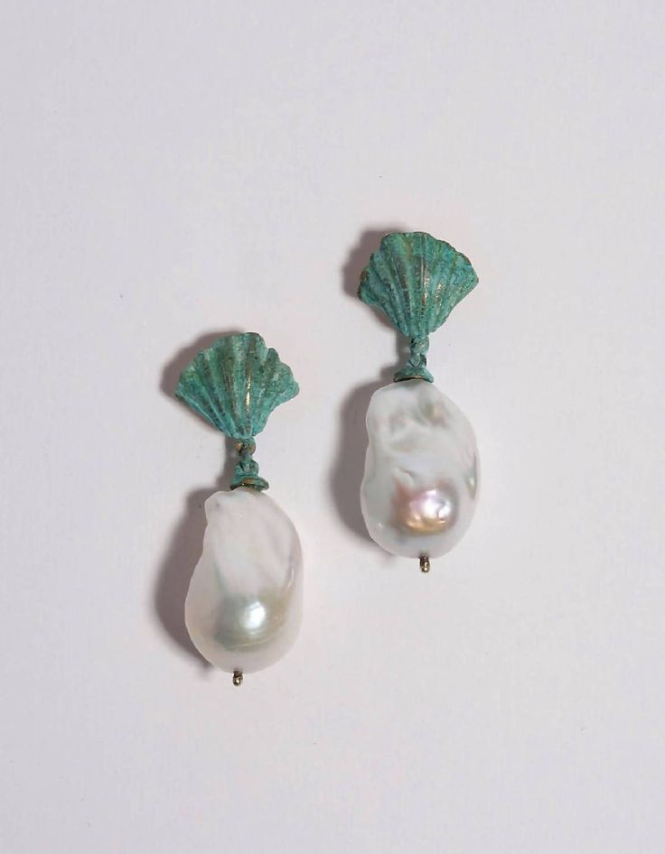 Dope Jewelry Accessories, Bridal Jewels, Baroque Pearl Earrings, Luxury Jewellery, Dream Gift, Purse Accessories, Shell Earrings, Jewelry Inspo, Dream Jewelry